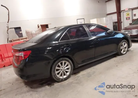 2013 Toyota Camry Xle z USA, uszkodzony, nr VIN 4T4BF1FK5DR290368